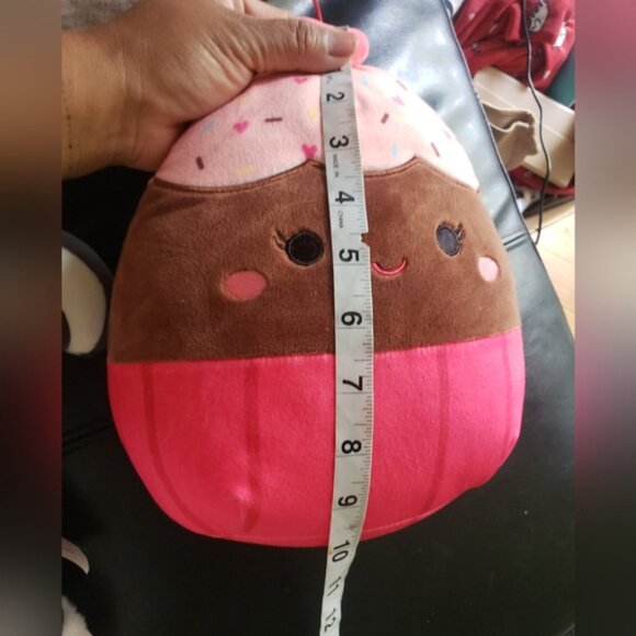 Squishmalow  ute Plush Toy Set   Skunk   up ake  Penguin  and Snowman - Picture 7 of 8